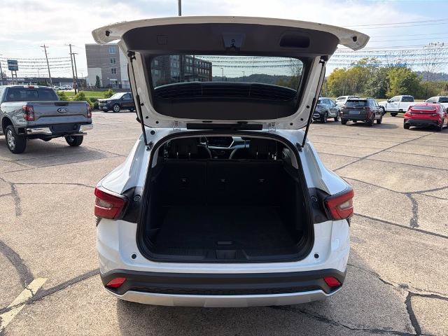 Used 2026 Chevrolet Trax LT w/ LT Convenience Package FWD image 19
