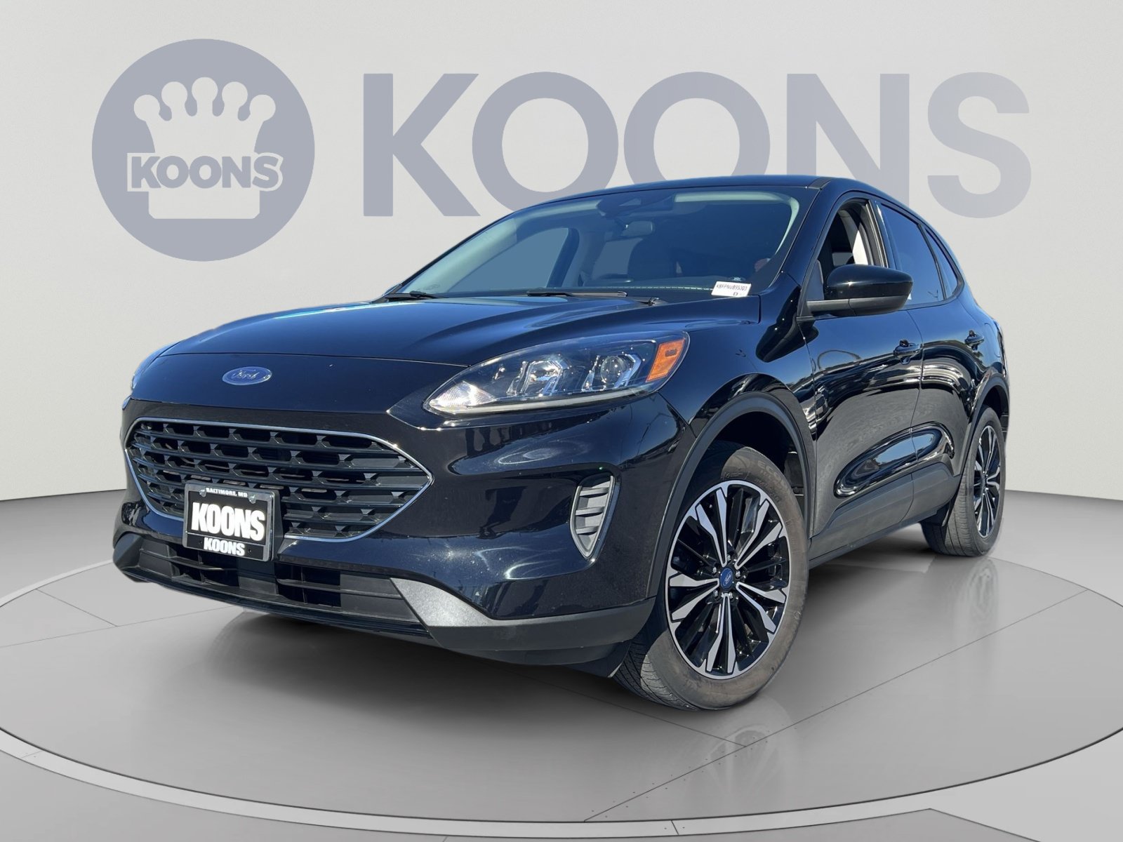 Certified 2022 Ford Escape SE w/ SE Sport Appearance Package AWD/4WD image 1