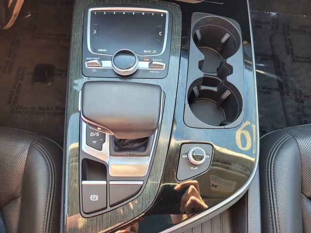 Used 2019 Audi Q7 3.0T Prestige image 25