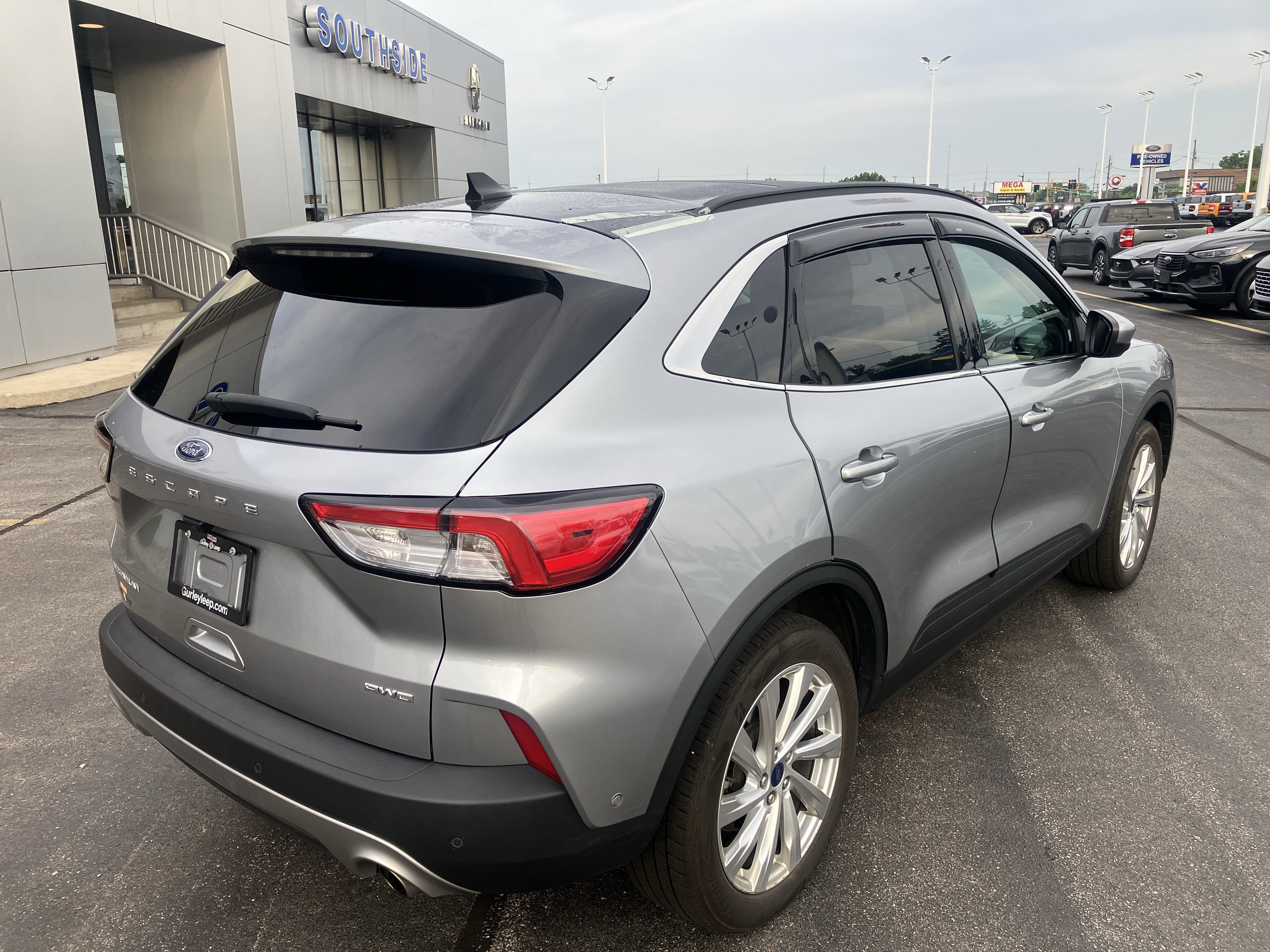 Certified 2021 Ford Escape Titanium w/ Titanium Elite Package AWD/4WD image 7