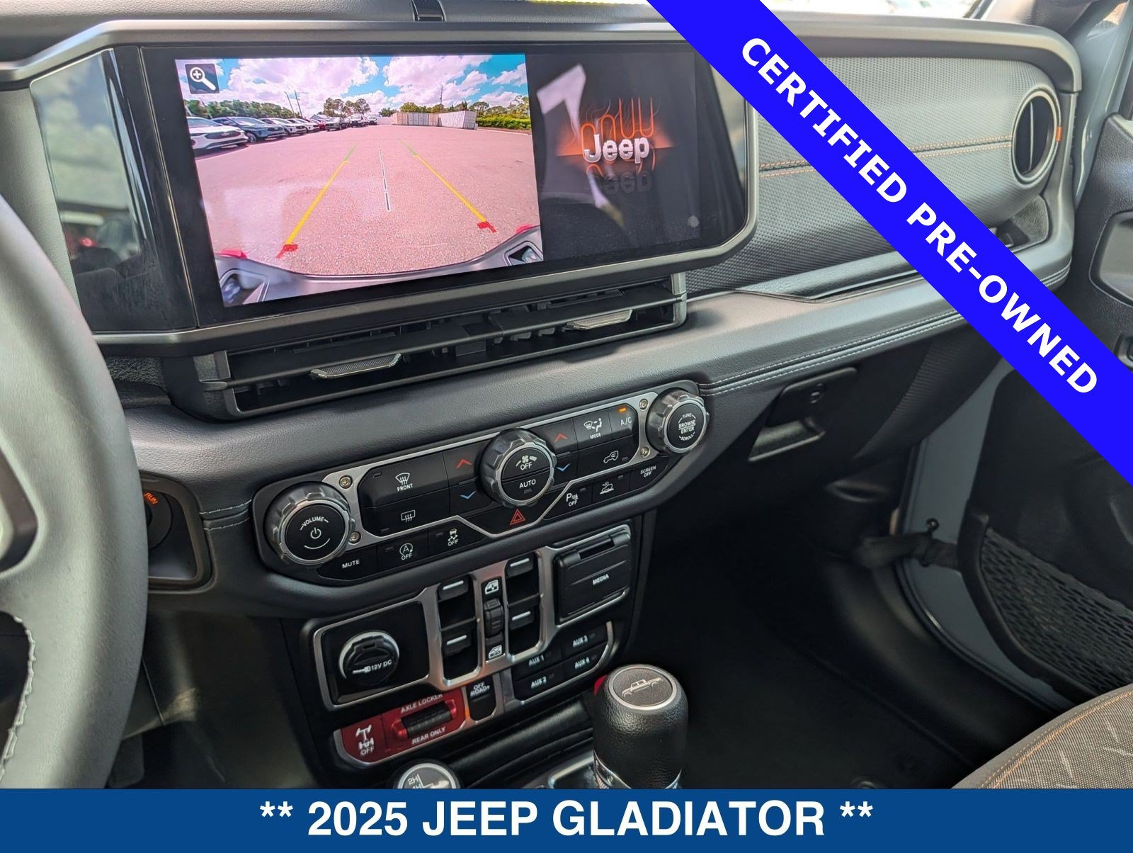 Used 2025 Jeep Gladiator Mojave w/ Safety Group AWD/4WD image 32