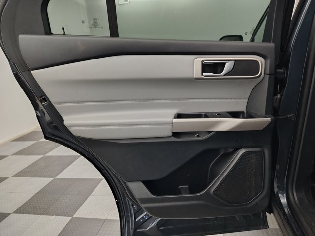 Certified 2024 Ford Explorer XLT w/ Equipment Group 202A AWD/4WD image 12