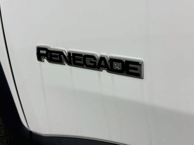Used 2023 Jeep Renegade Latitude AWD/4WD image 7