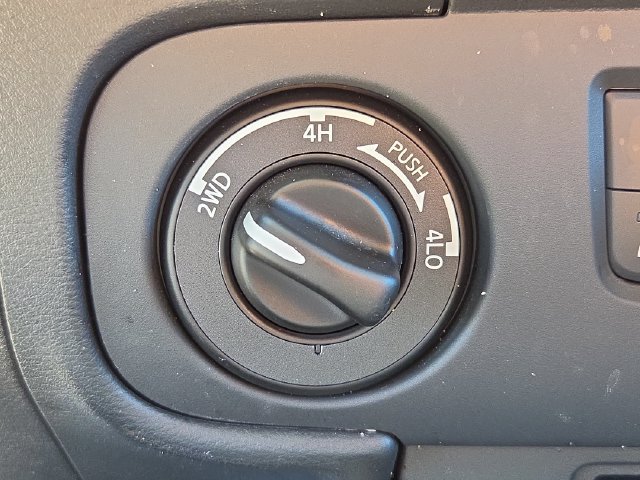 Used 2025 Nissan Frontier SV w/ SV Convenience Package AWD/4WD image 22