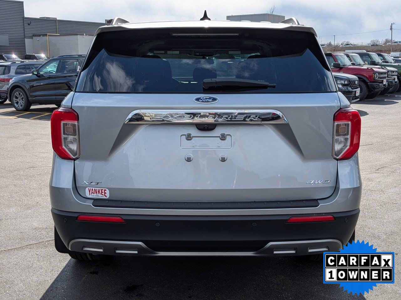 Certified 2022 Ford Explorer XLT w/ Equipment Group 202A image 4