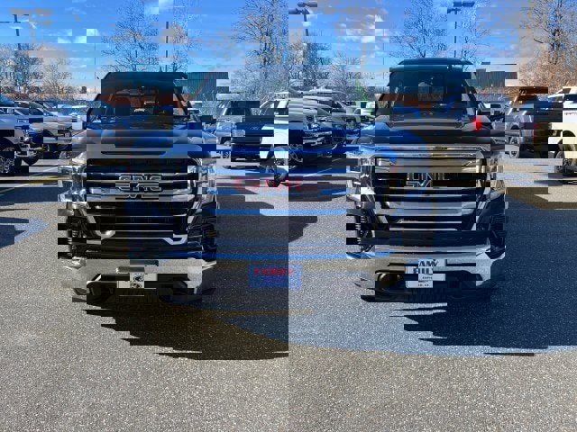 Used 2019 GMC Sierra 1500 SLE w/ SLE Value Package image 28