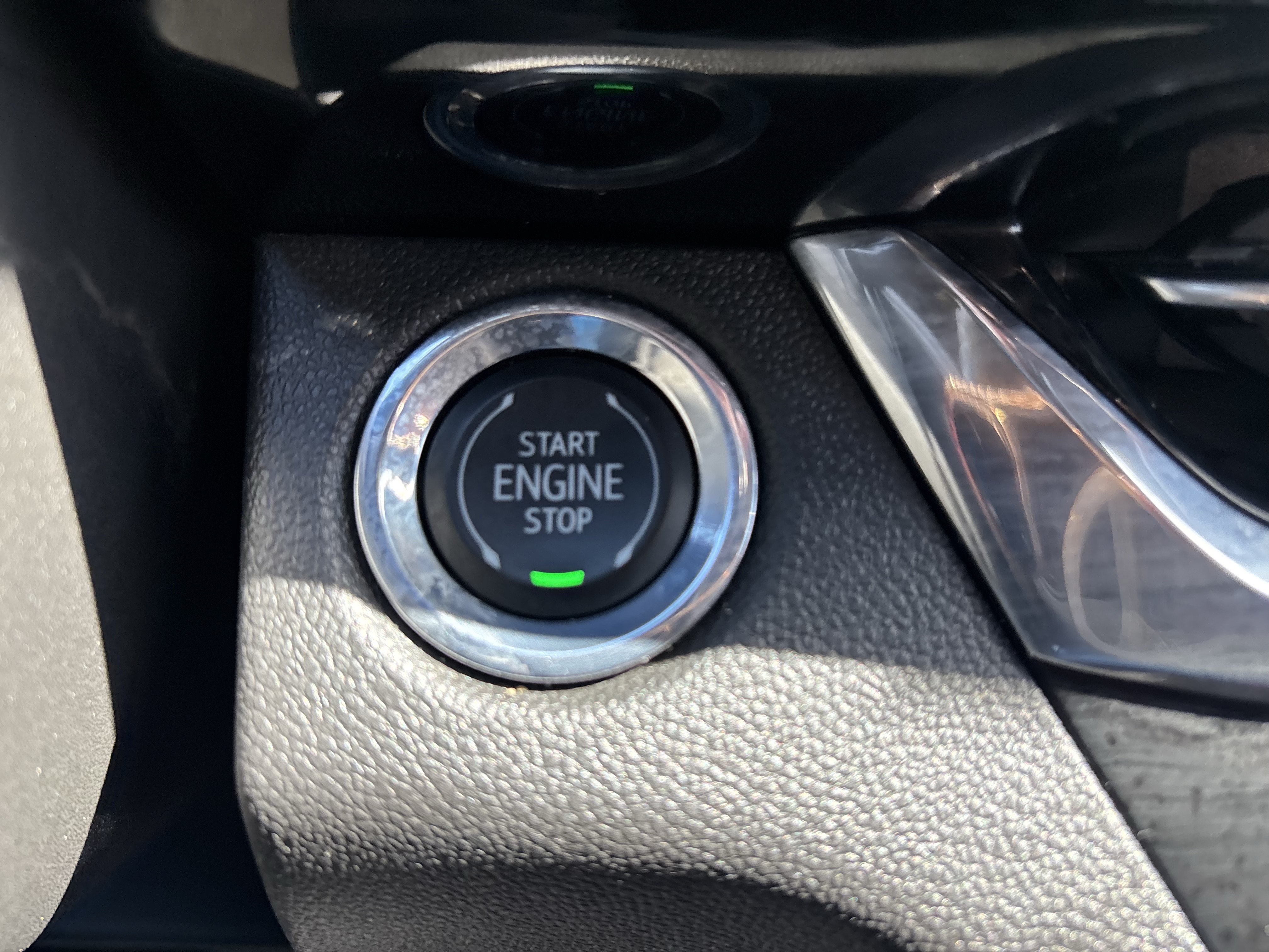 Used 2024 Buick Envista Sport Touring w/ Convenience I Package FWD image 33