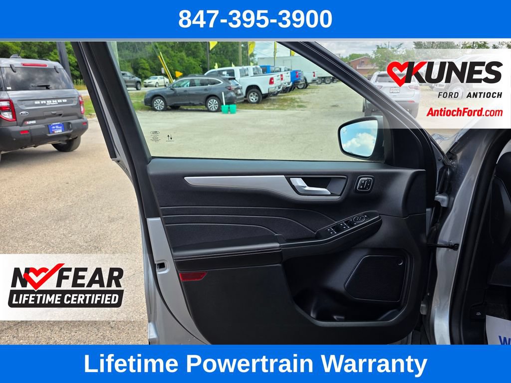 Certified 2024 Ford Escape Platinum AWD/4WD image 16