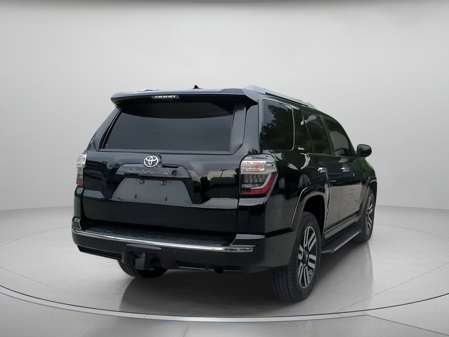 Used 2018 Toyota 4Runner Limited AWD/4WD image 26