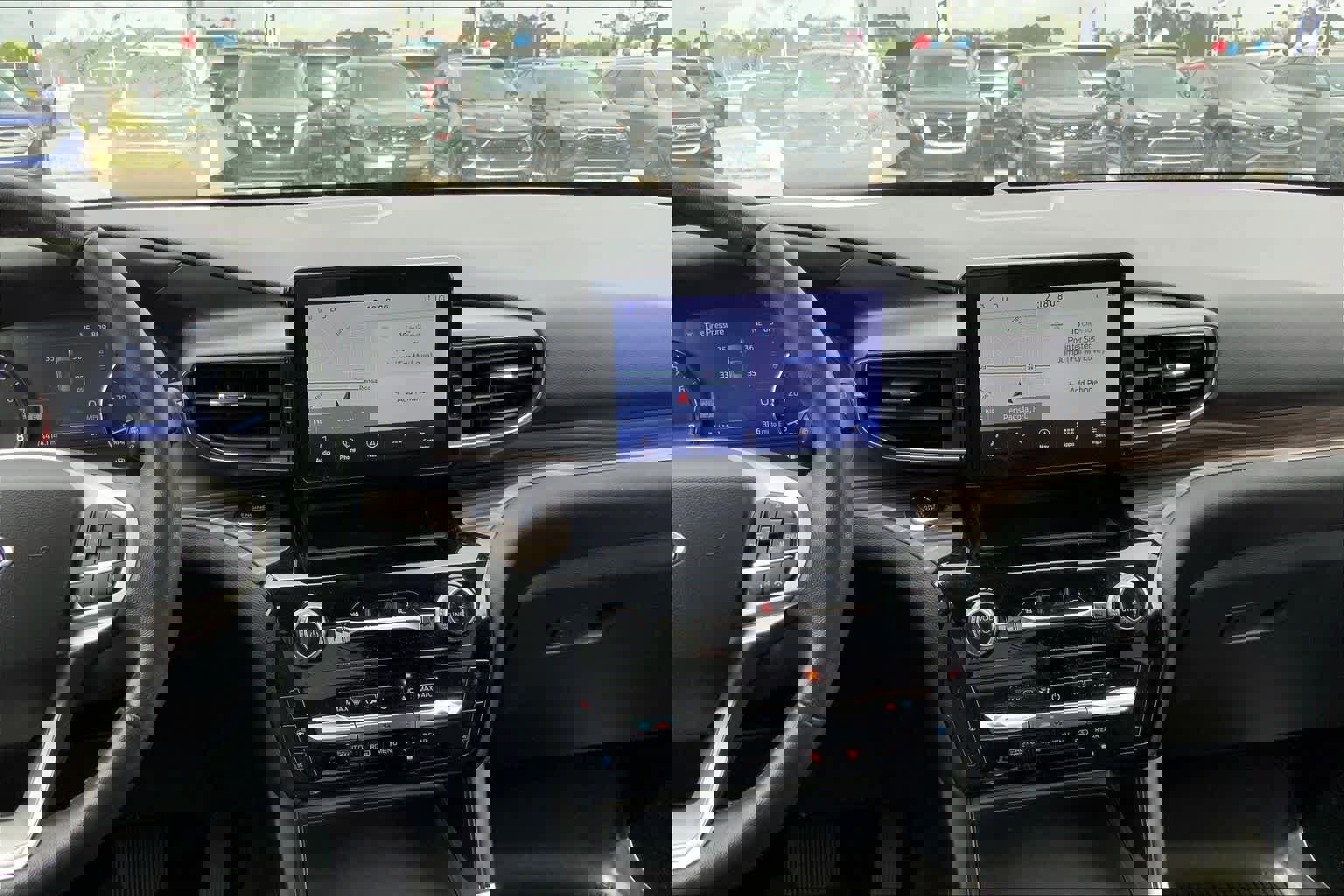 Certified 2022 Ford Explorer Limited w/ Equipment Group 301A image 7