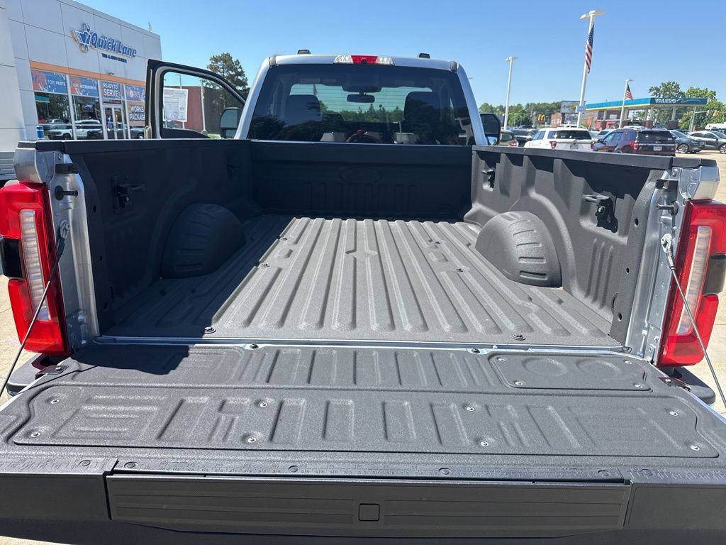 Certified 2023 Ford F250 XLT w/ 360-Degree Camera Package AWD/4WD image 26