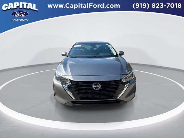 Used 2025 Nissan Sentra SV FWD image 3