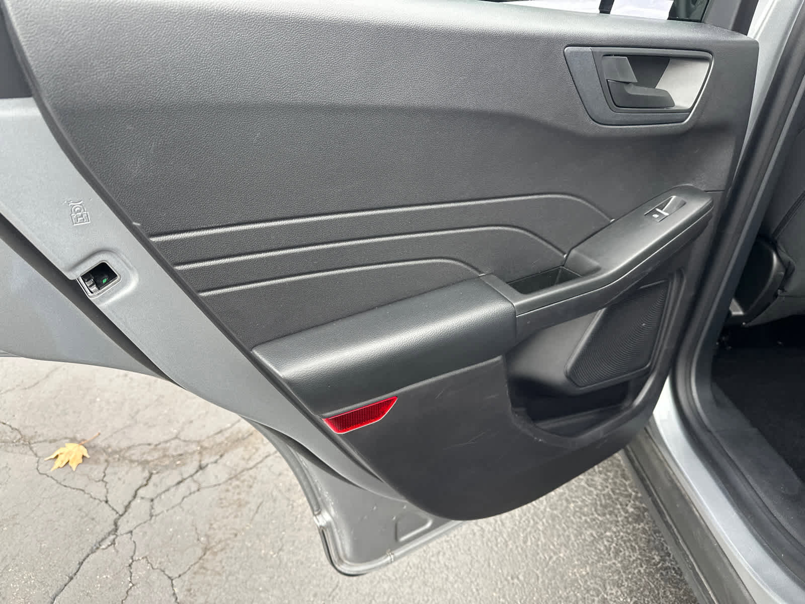 Certified 2022 Ford Escape SE w/ Convenience Package image 30