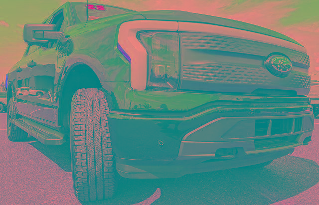 Certified 2023 Ford F150 Lightning XLT AWD/4WD image 23