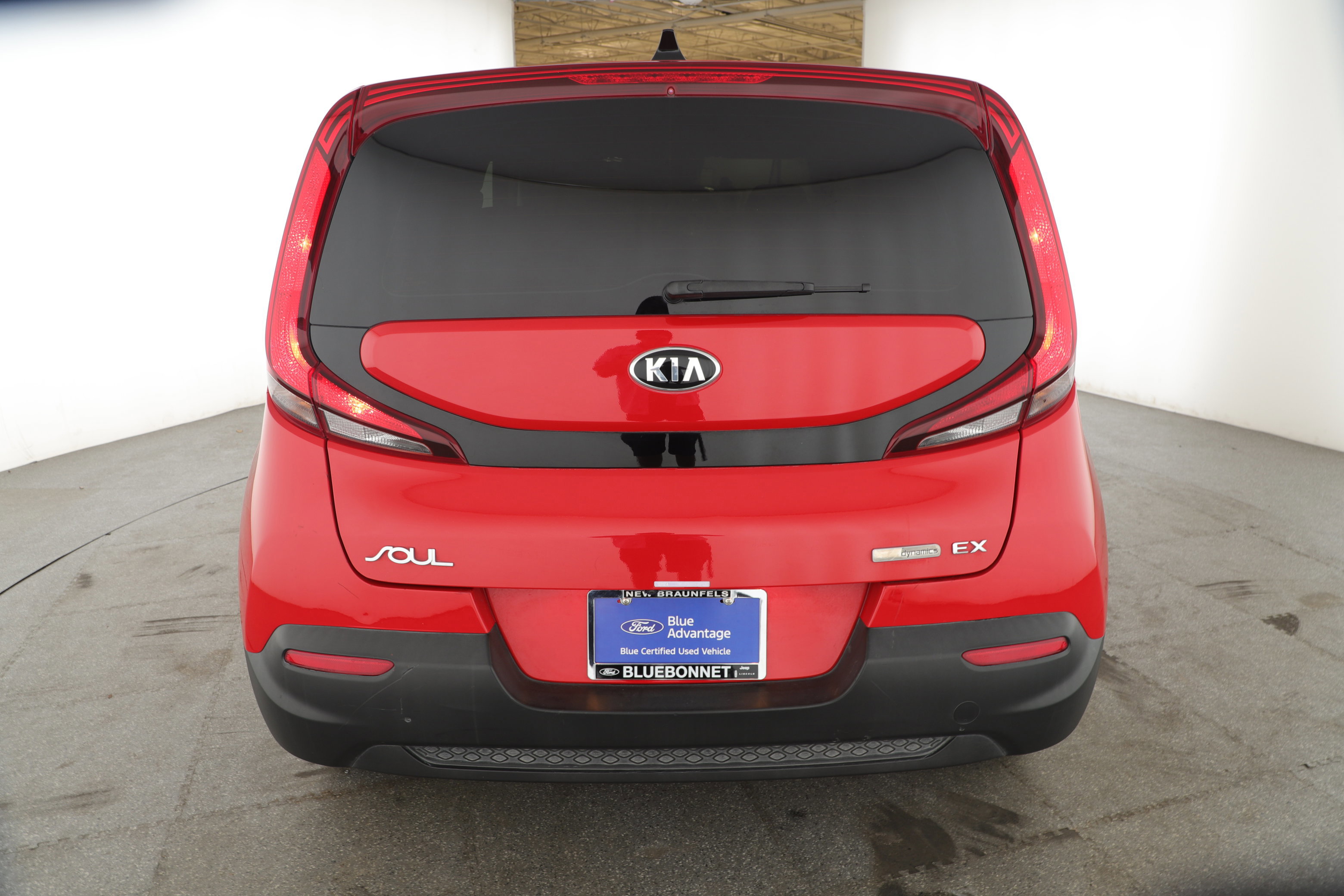 Used 2021 Kia Soul EX image 2