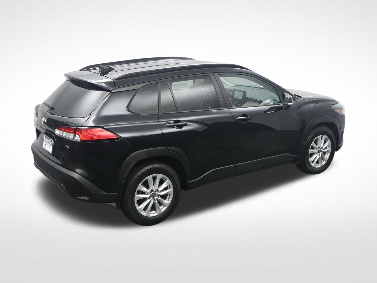 Used 2025 Toyota Corolla Cross LE FWD image 39