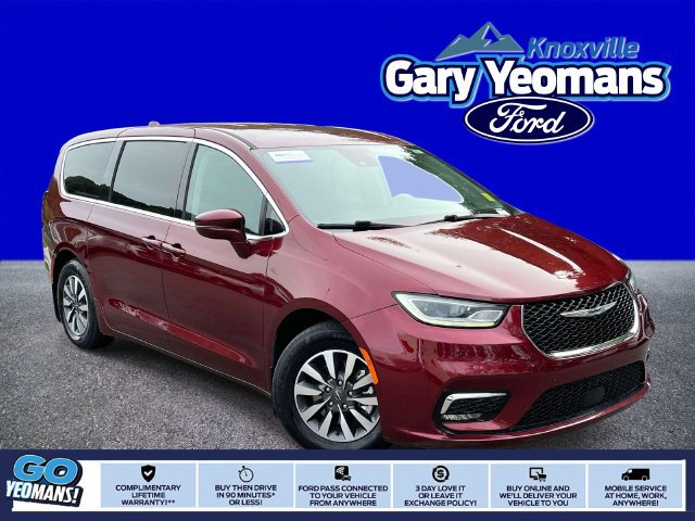 Used 2022 Chrysler Pacifica Touring-L FWD image 1