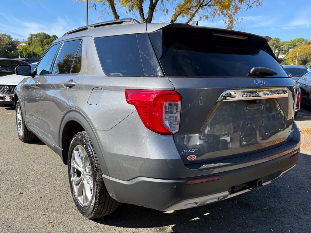 Certified 2023 Ford Explorer XLT w/ Equipment Group 202A AWD/4WD image 10