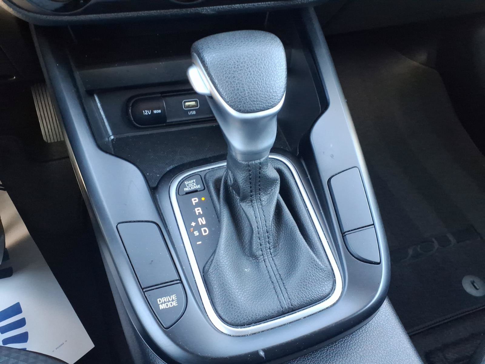 Used 2025 Kia Soul LX w/ LX Technology Package FWD image 25