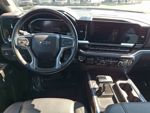 Used 2024 Chevrolet Silverado 1500 RST AWD/4WD image 11