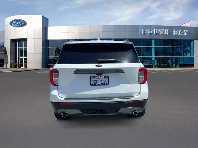 Certified 2023 Ford Explorer XLT w/ Equipment Group 202A RWD image 4