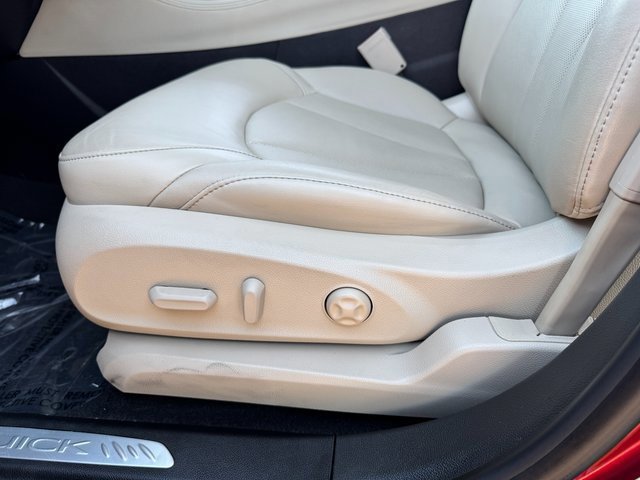 Used 2018 Buick Envision Essence image 15