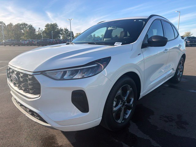 Certified 2023 Ford Escape ST-Line w/ Equipment Group 301A FWD image 2