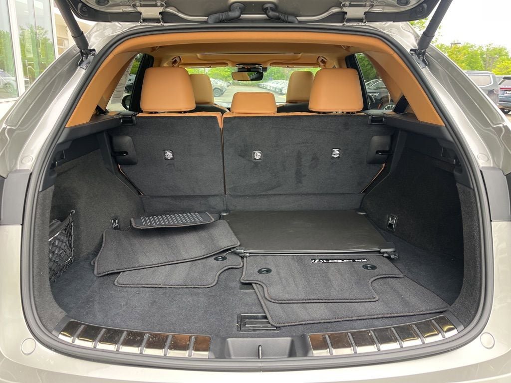 Used 2022 Lexus NX 350 AWD image 12