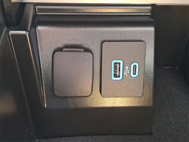 Certified 2024 Ford Explorer ST-Line w/ Class IV Trailer Tow Package image 26