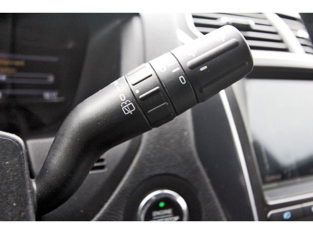 Certified 2019 Ford Explorer Limited w/ Ford Safe & Smart Package FWD image 17