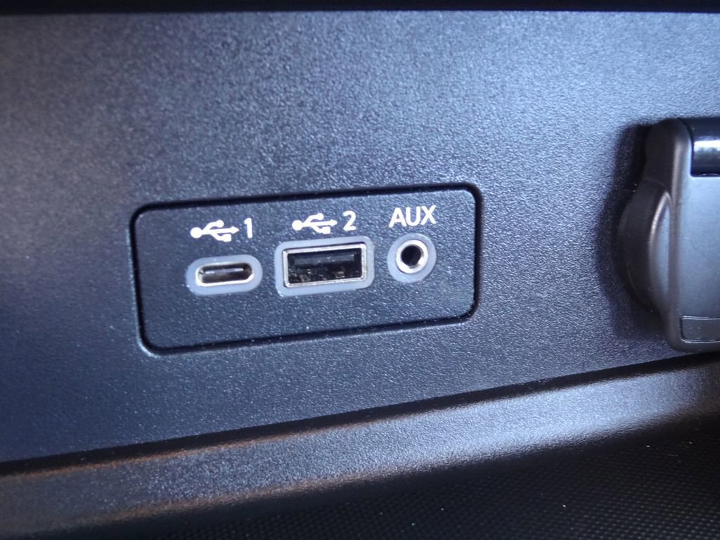 Used 2023 Nissan Sentra SV image 14