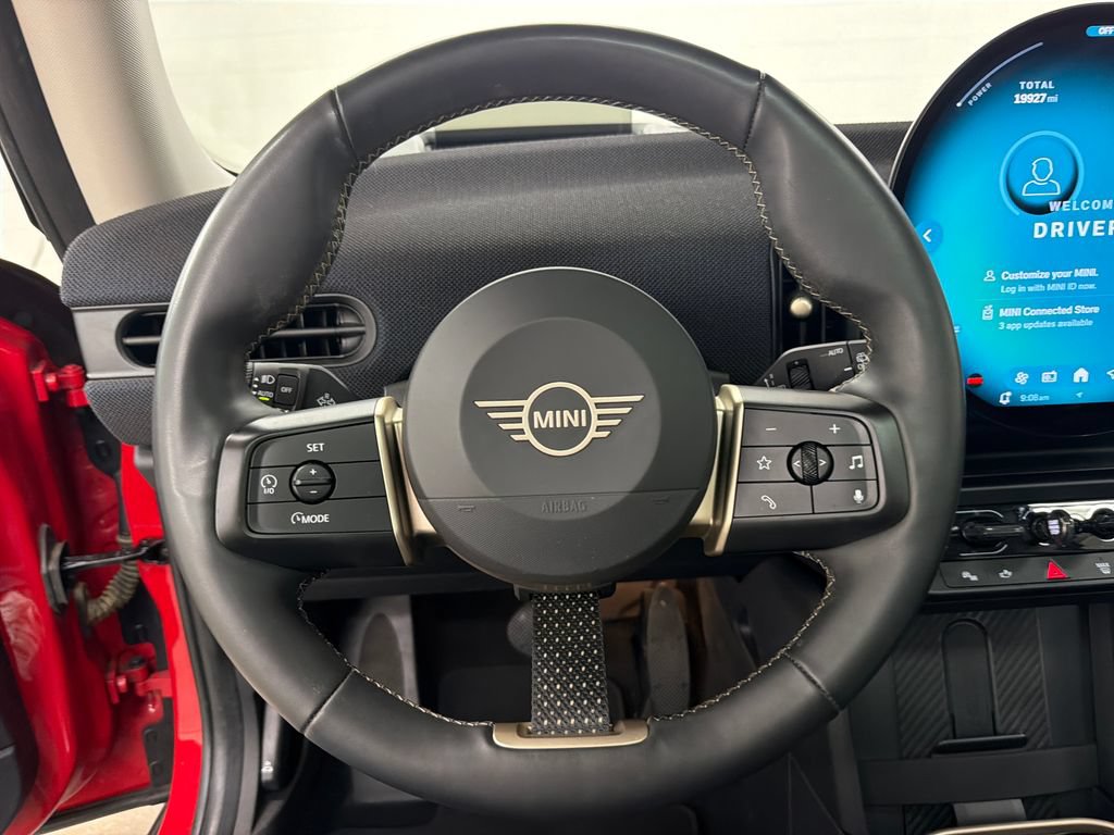 Used 2025 MINI Cooper 2-Door Hardtop FWD image 20