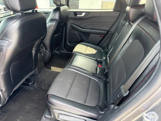 Certified 2024 Ford Escape ST-Line AWD/4WD image 17