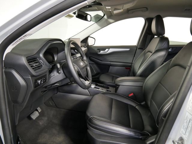 Certified 2025 Ford Escape Platinum image 15