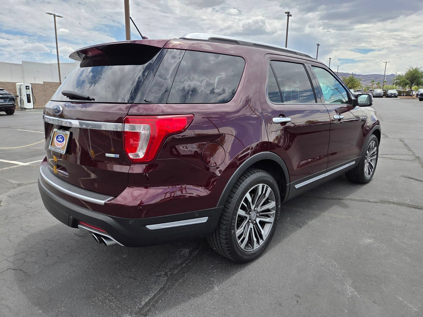 Certified 2018 Ford Explorer Platinum AWD/4WD image 6