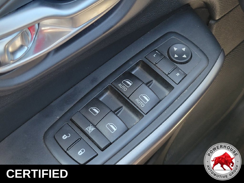 Used 2020 Jeep Cherokee Latitude Plus w/ Cold Weather Group AWD/4WD image 26
