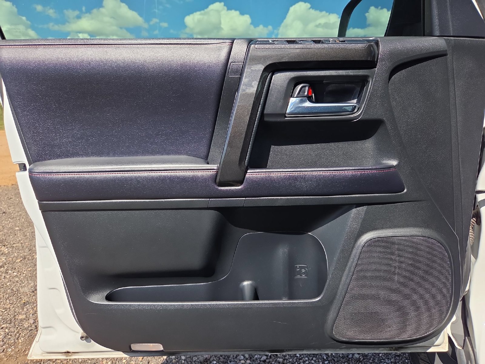 Used 2019 Toyota 4Runner TRD Off-Road Premium AWD/4WD image 12