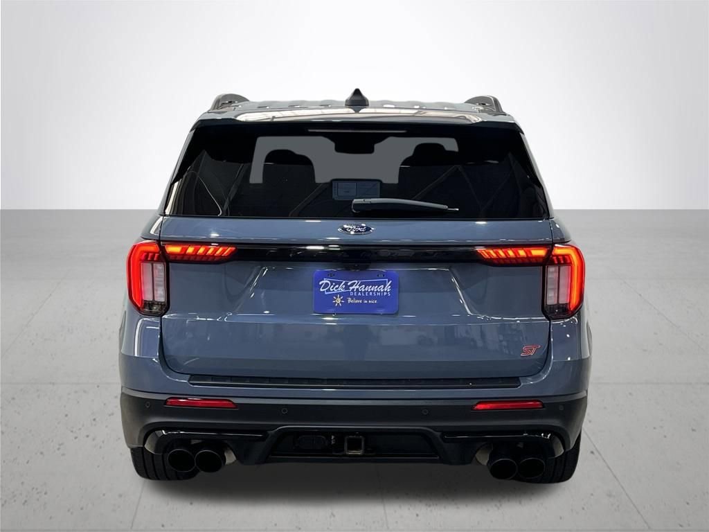 Certified 2025 Ford Explorer ST image 11