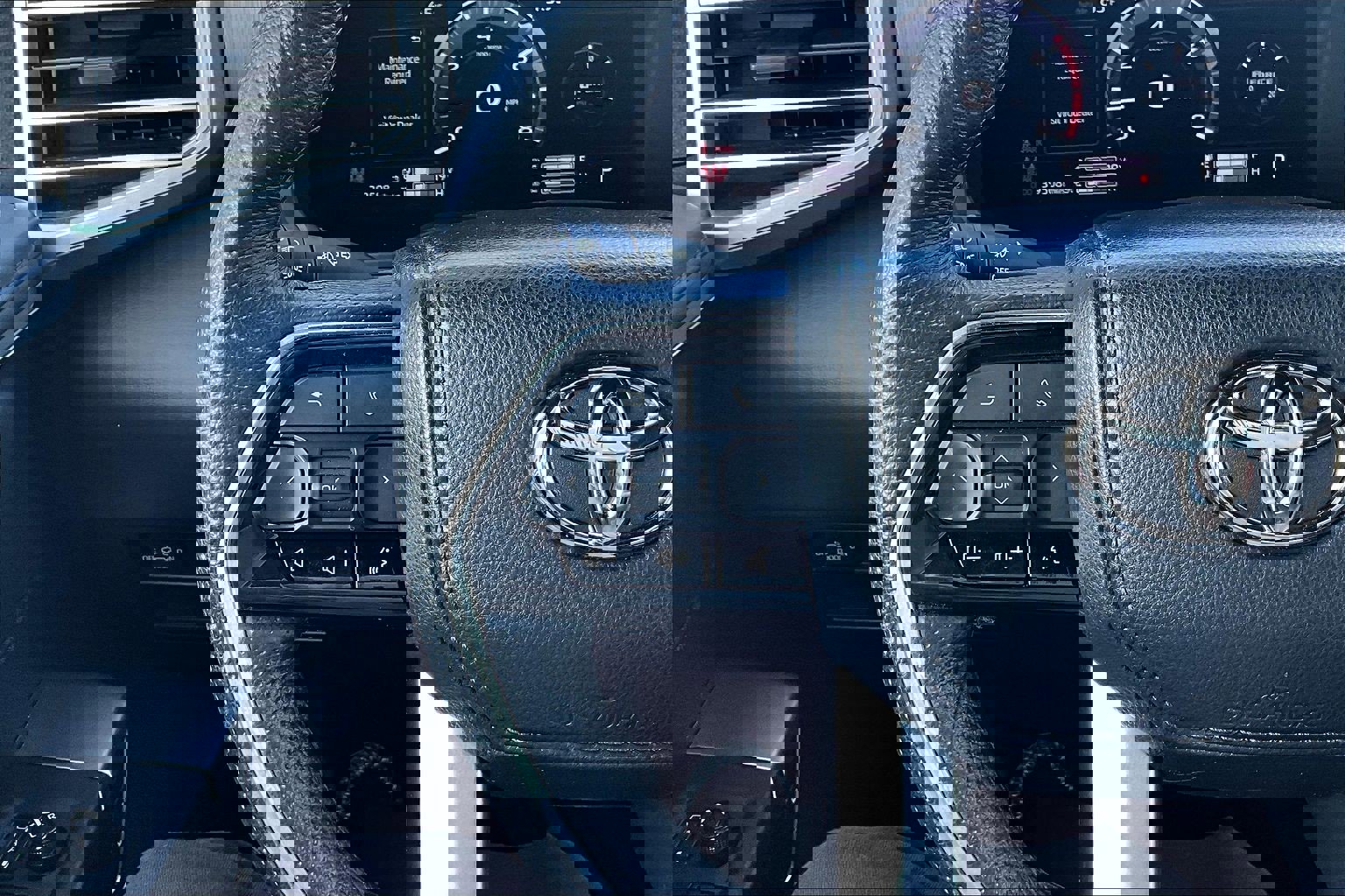 Used 2023 Toyota Tundra Platinum AWD/4WD image 19