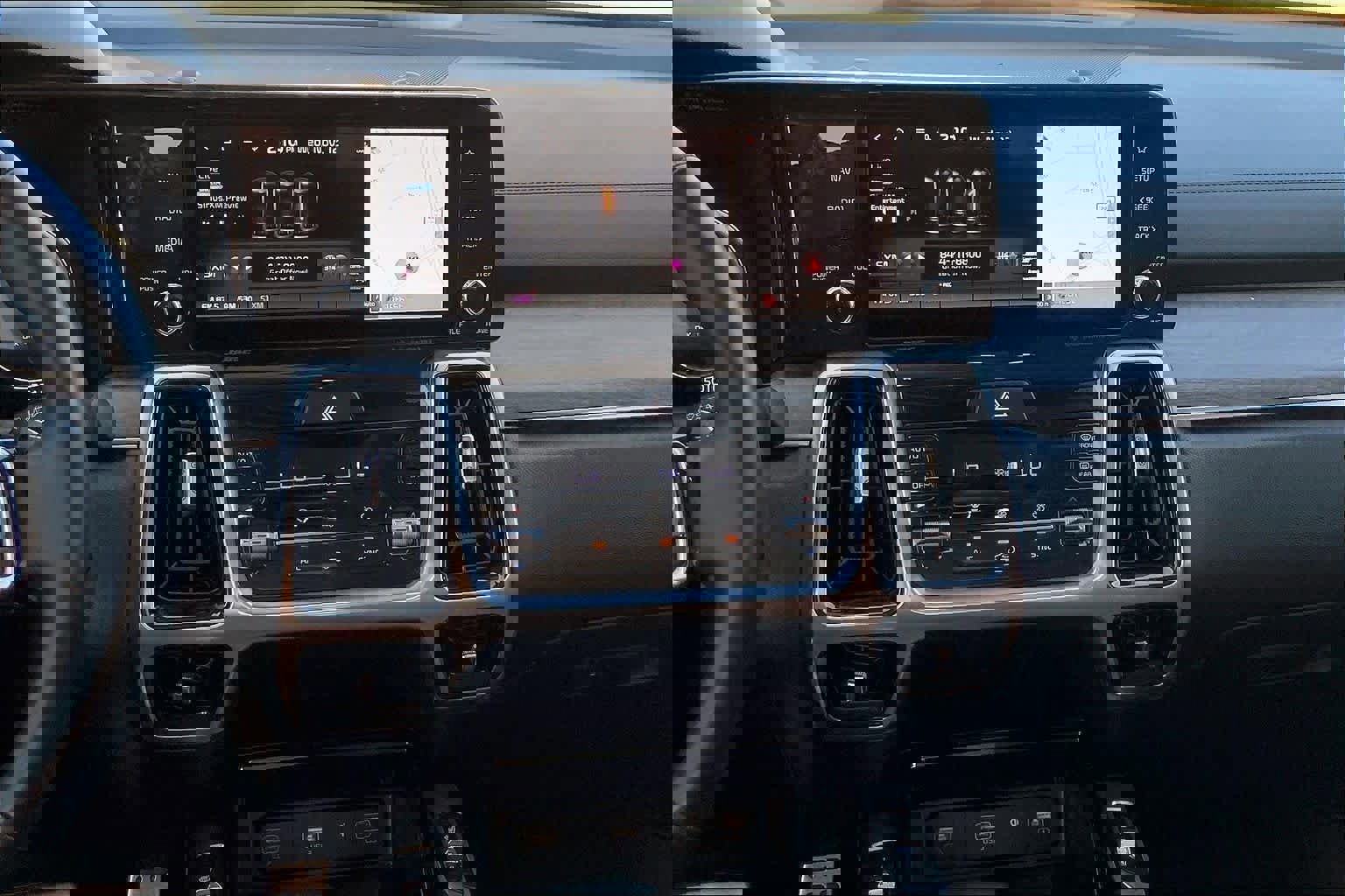 Used 2022 Kia Sorento SX Prestige w/ Rust Color Package image 8