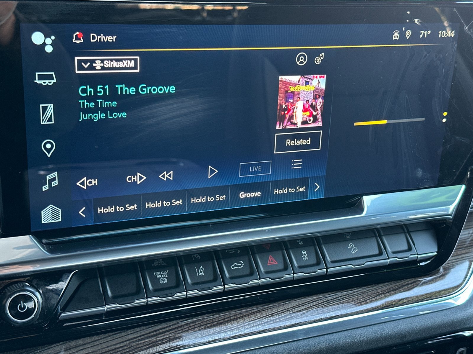 Used 2024 Chevrolet Silverado 2500 LT w/ Convenience Package image 17