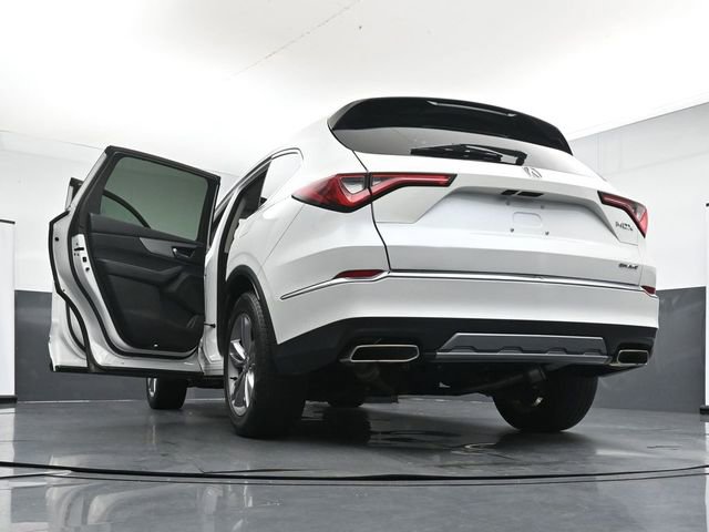 Used 2023 Acura MDX SH-AWD image 35