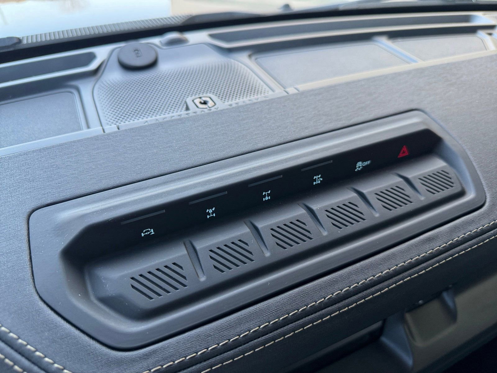 Certified 2025 Ford Bronco Badlands image 30