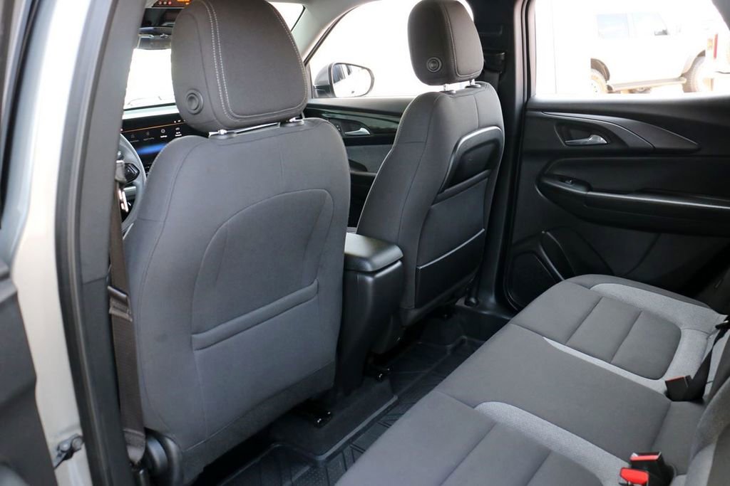 Used 2026 Chevrolet TrailBlazer LT w/ Driver Confidence Package FWD image 20