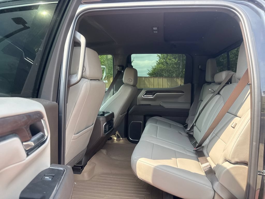 Used 2025 GMC Sierra 1500 SLT w/ SLT Convenience Package AWD/4WD image 21