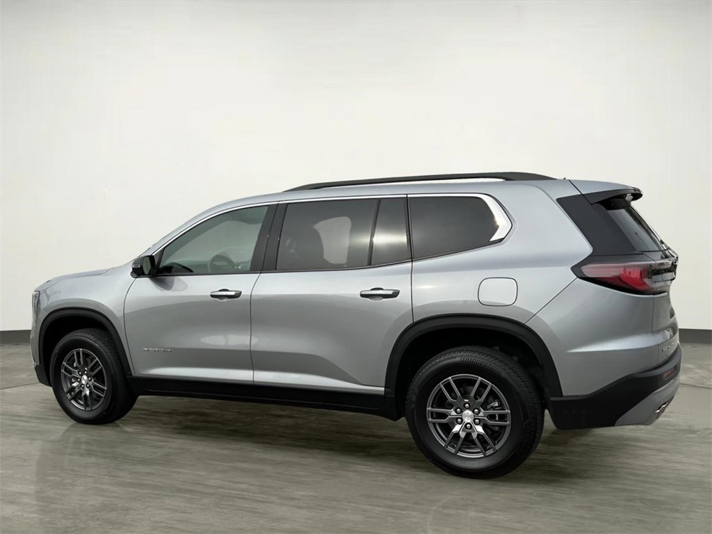 Used 2025 GMC Acadia Elevation image 5