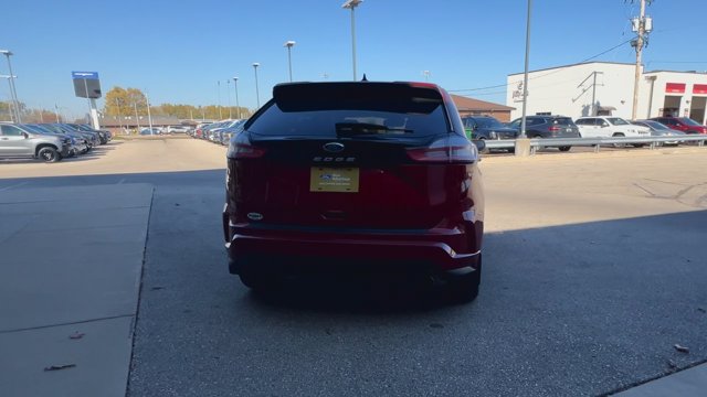 Certified 2021 Ford Edge ST-Line AWD/4WD image 8