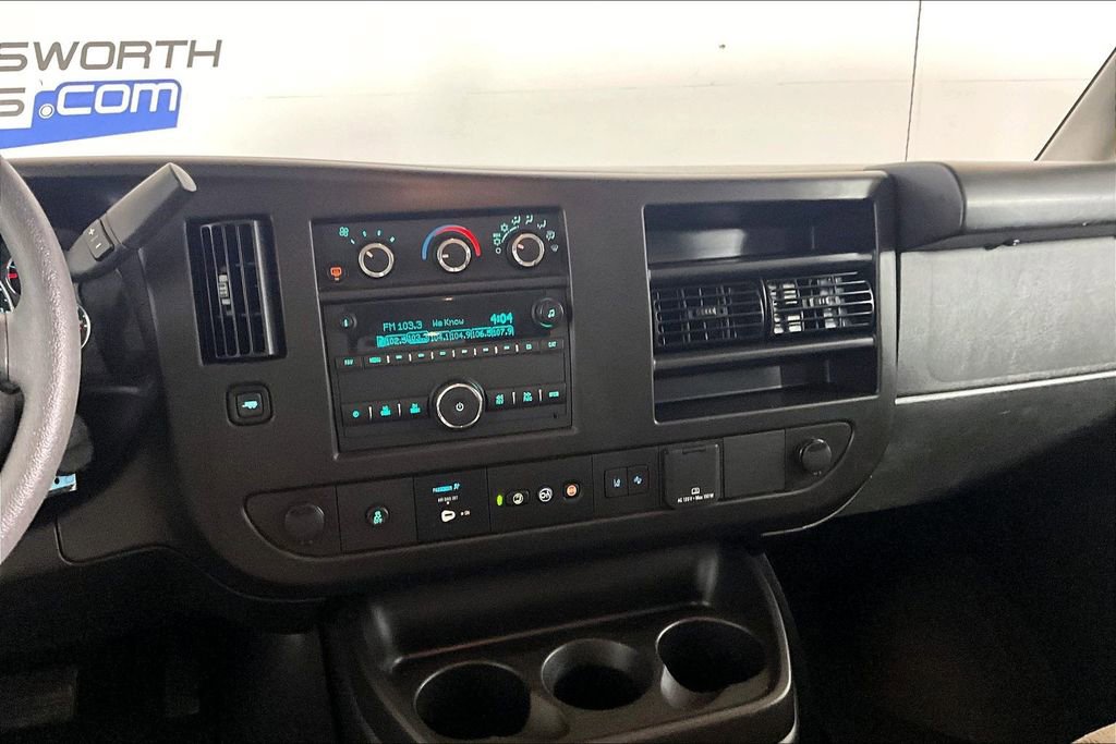 Used 2023 Chevrolet Express 3500 LT w/ LT Preferred Equipment Group RWD image 5