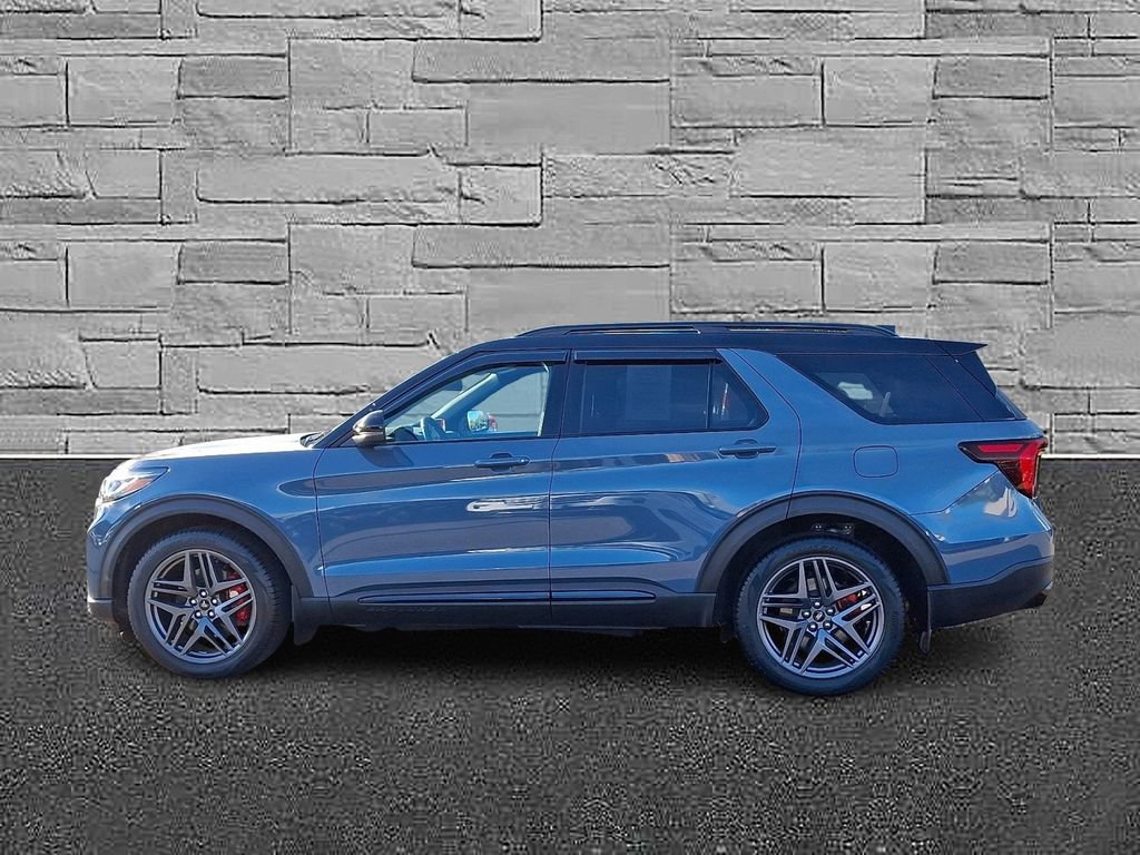 Certified 2025 Ford Explorer ST AWD/4WD image 6