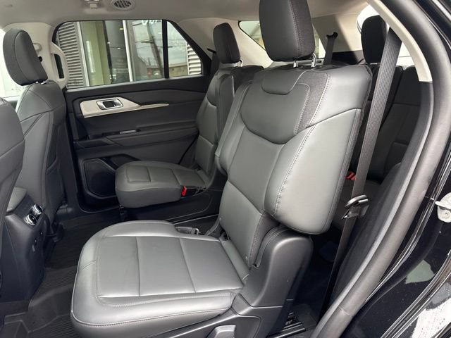 Certified 2026 Ford Explorer Active w/ Active Comfort Package AWD/4WD image 34